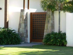 custom-gates-2