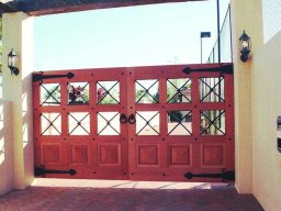 custom-gates-33